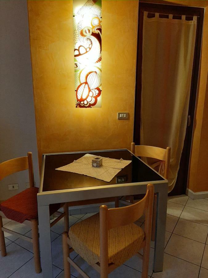 Le Chat Riant Fenis Buitenkant foto